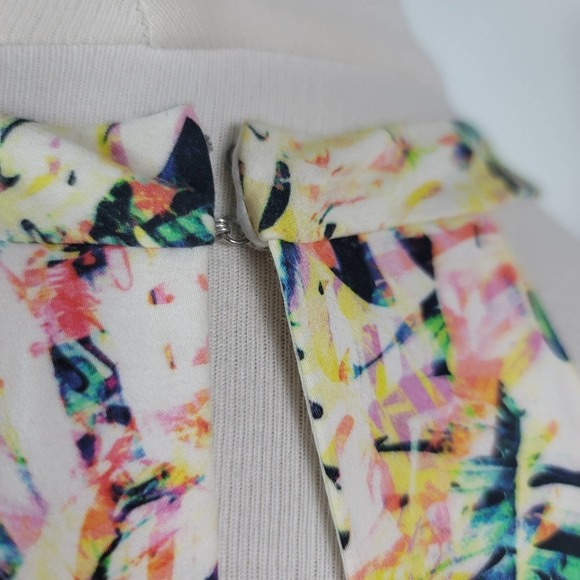 PARKER MULTI-COLORED FLORAL CROPPED HALTER TOP Size SMALL - Picture 4 of 12